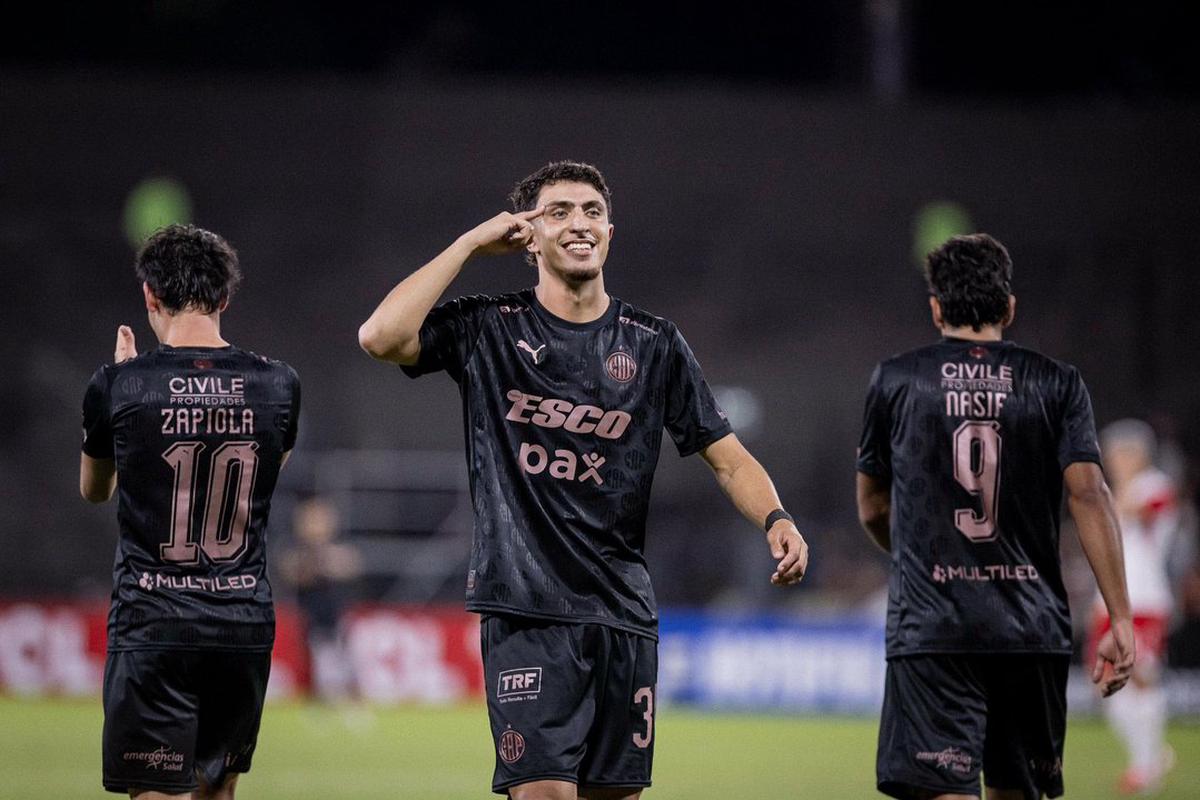 Platense va por la clasificación en la Copa Libertadores.