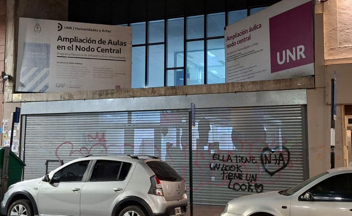 Conflicto universitario: facultades tomadas en Rosario con tensión entre alumnos.