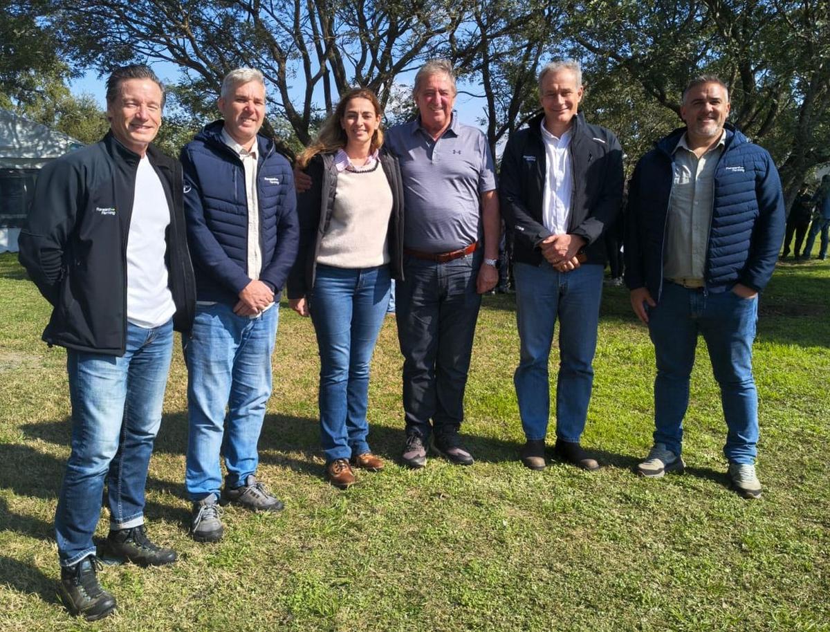 Hay equipo. Los Ricca y BAYER.