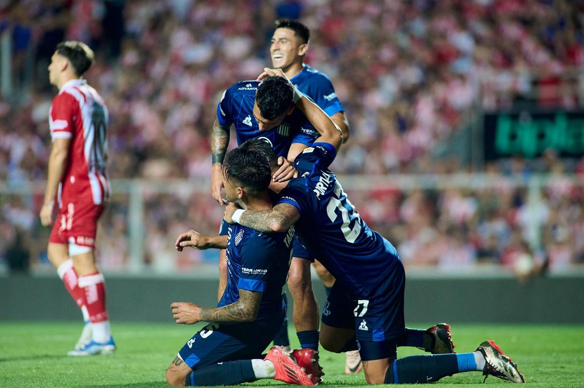 FOTO: El equipo cordobés logró un triunfo muy valioso en Santa Fe. 