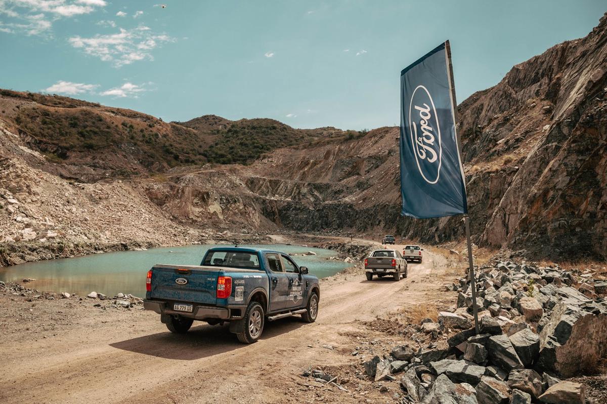 FOTO: Maipú Ford y el "Ranger Experience" en Córdoba con impactante recorrido Off Road