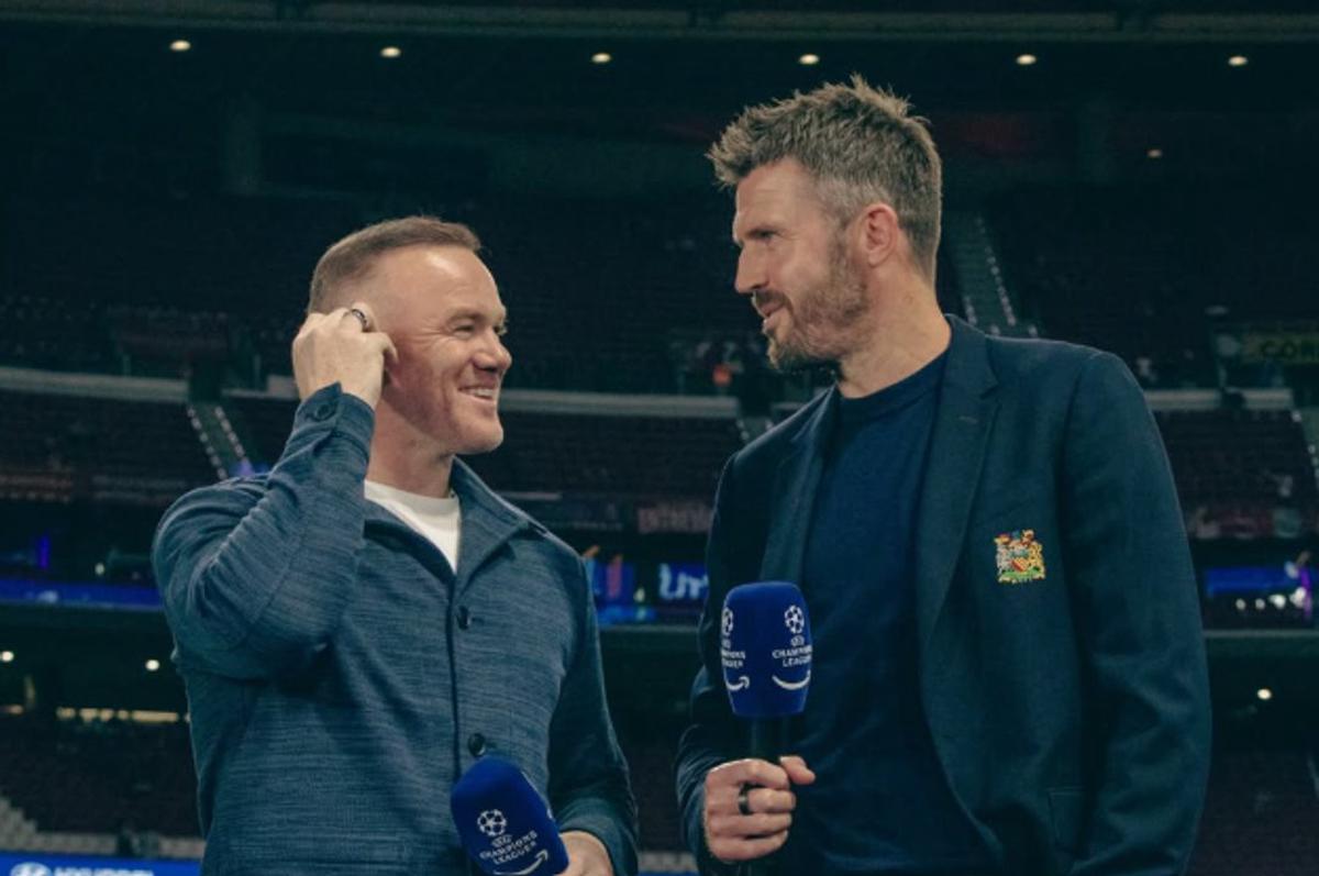 Wayne Rooney (izquierda), junto a Michael Carrick, actual DT del Manchester United.