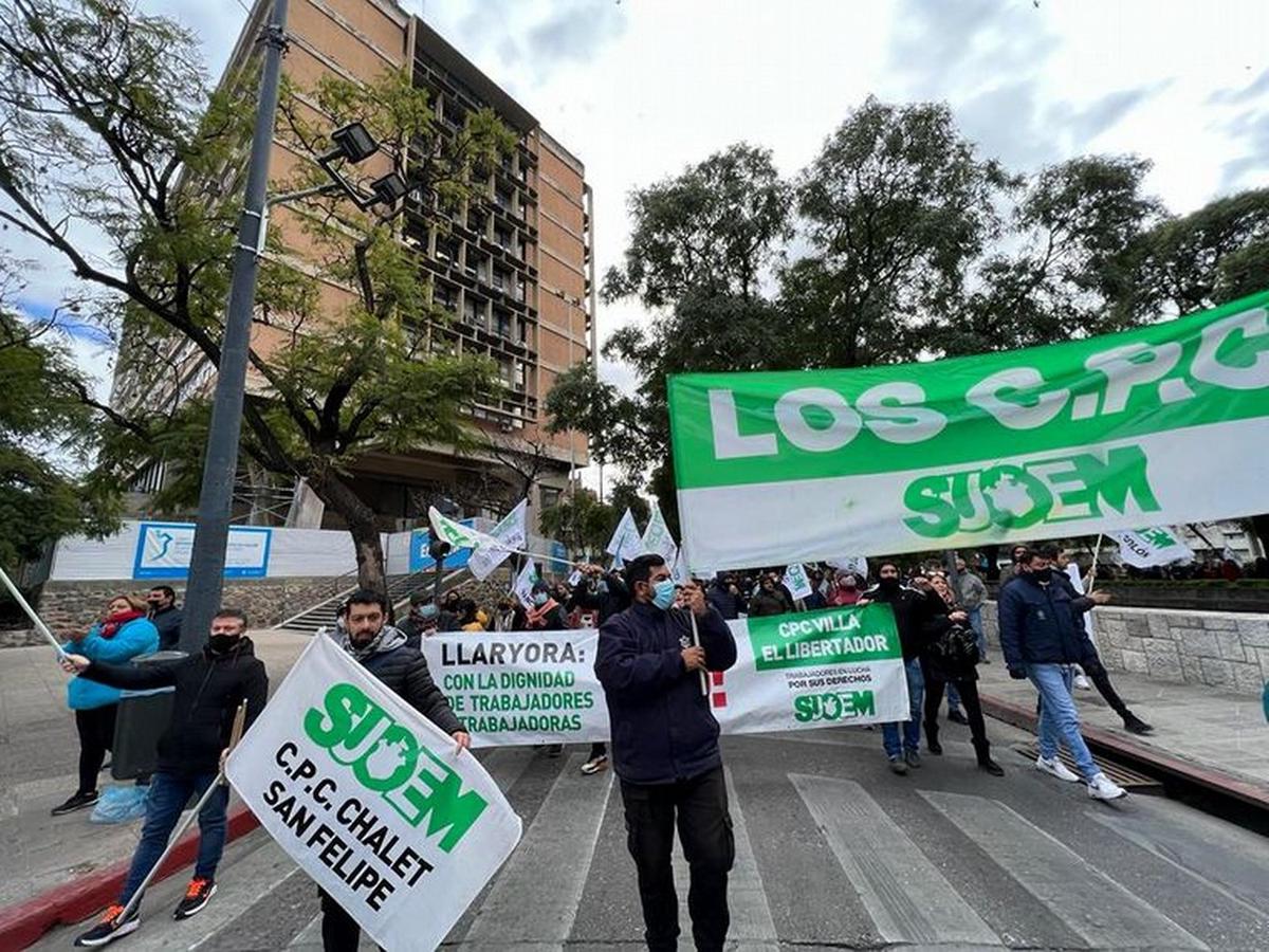 FOTO: Protestas de municipales afectarán la atención esta semana en Córdoba 