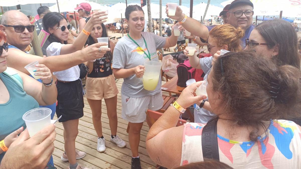 FOTO: Verano en Camboriú: argentinos disfrutan de la playa y la diversión 