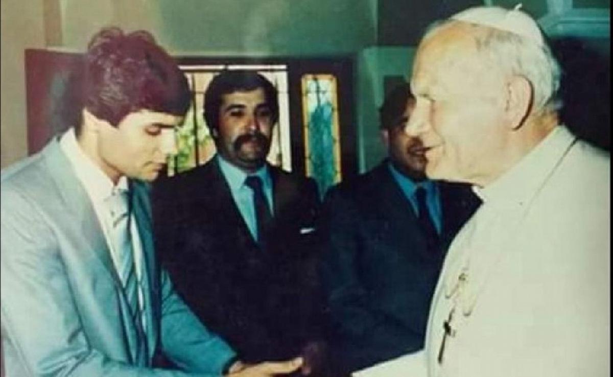 Fabio Bergese custodió al papa Juan Pablo II en su visita a Córdoba en 1987.