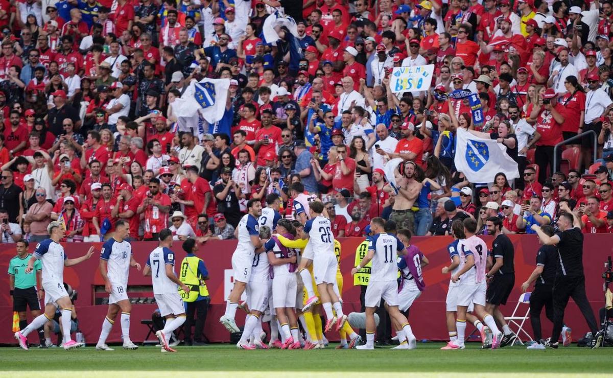 Bosnia sorprendió con un gol tempranero. (Foto: AP)