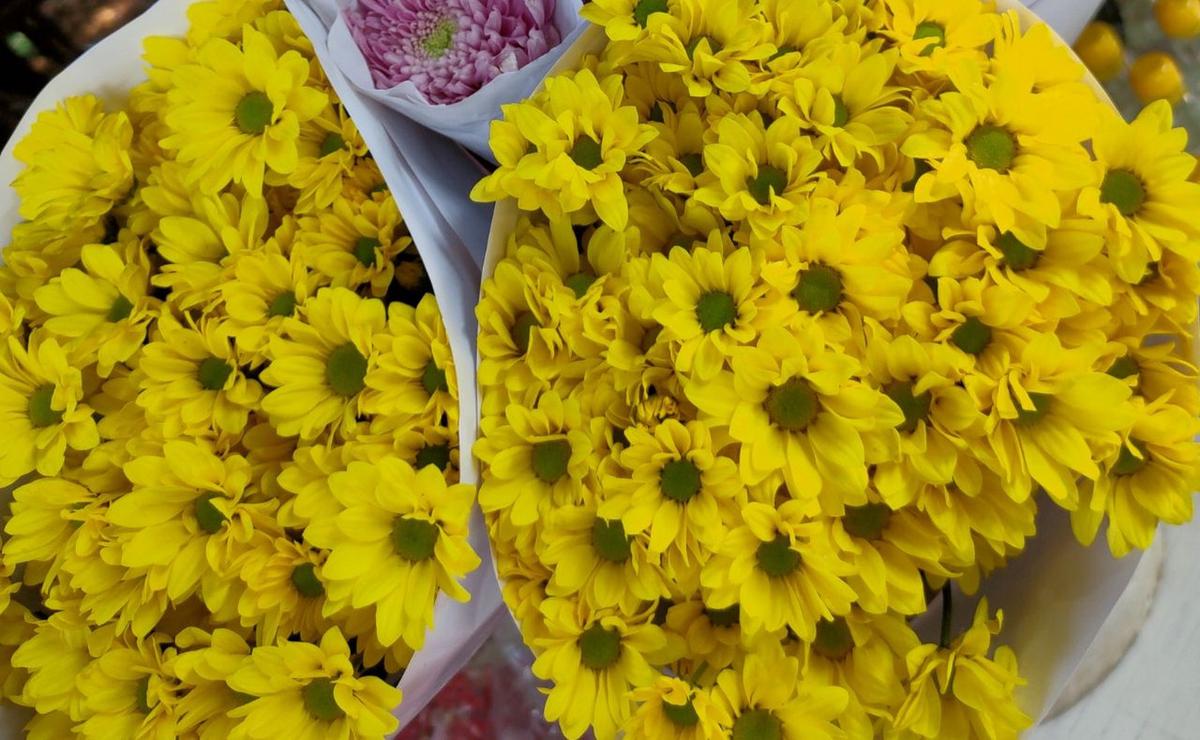 Ramo de flores amarillas.