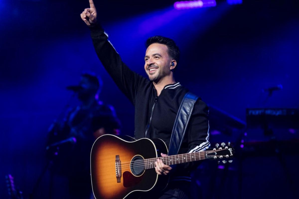 FOTO: Luis Fonsi festeja en Córdoba 25 años de música (Diario Libre)