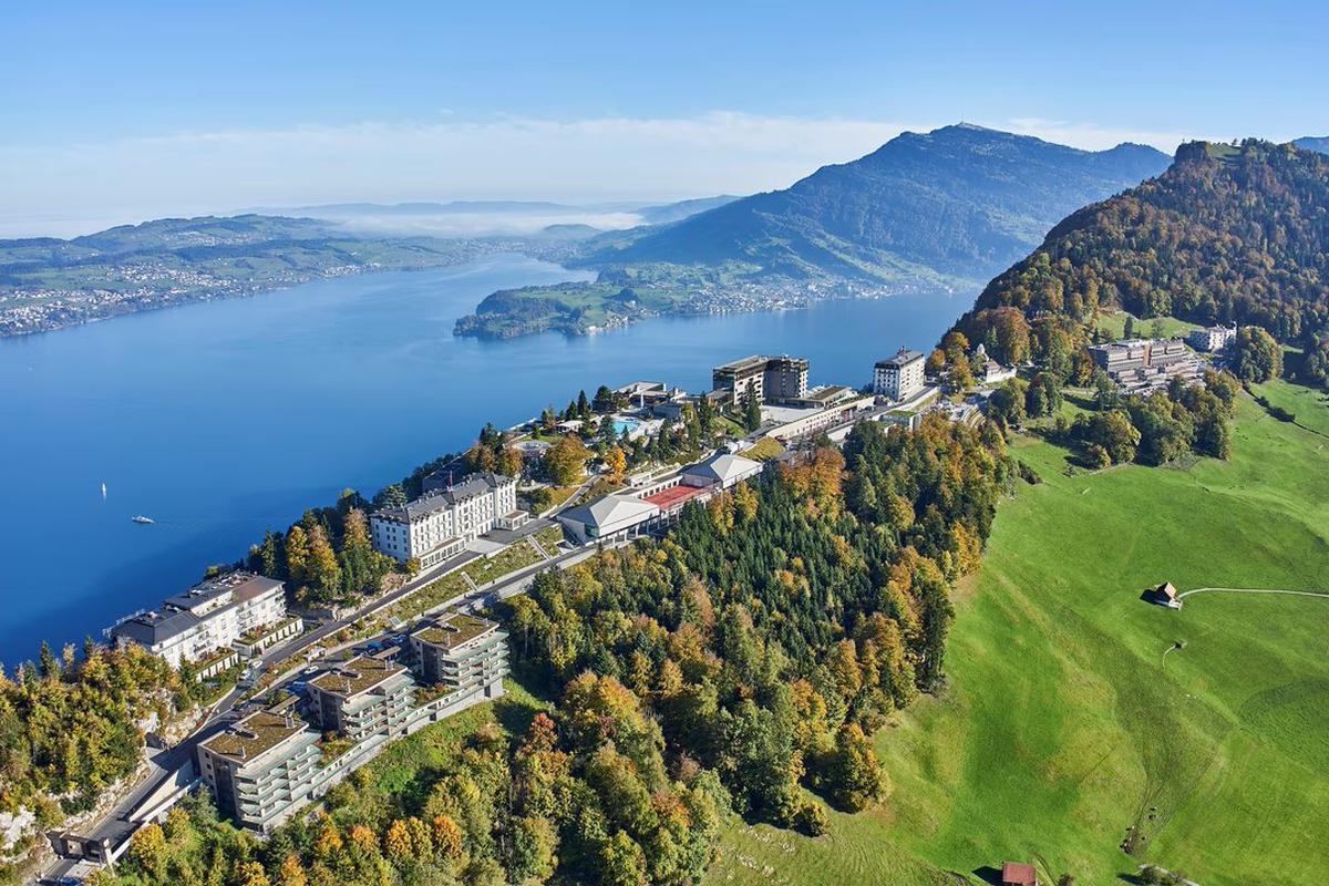 En Bürgenstock, Suiza, está el lujoso resort de montaña donde se desarrollaron las negociaciones.