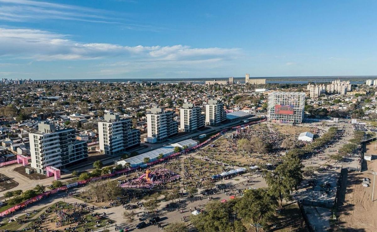 El complejo del ex Batallón 121 cuenta con 245 departamentos y capacidad para 1.485 camas.