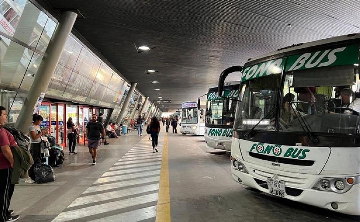 FOTO: Abre la inscripción al Boleto Metropolitano en Córdoba. (Octavio Liberali/Cadena 3)