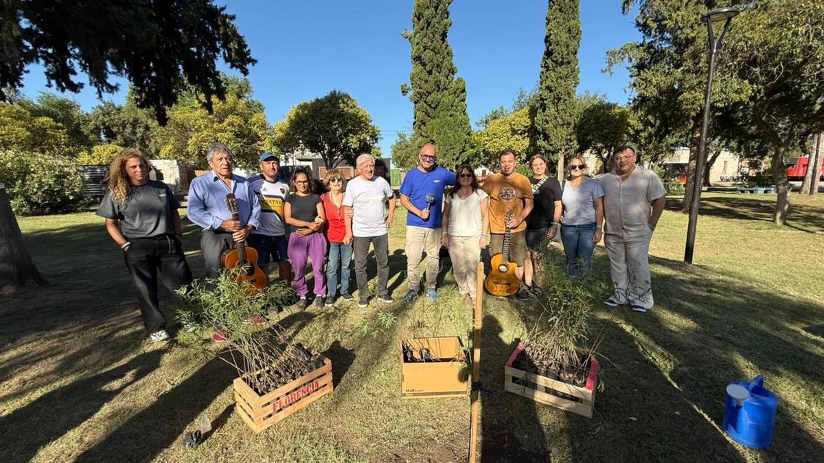 Argentina Reforesta, en Deán Funes.