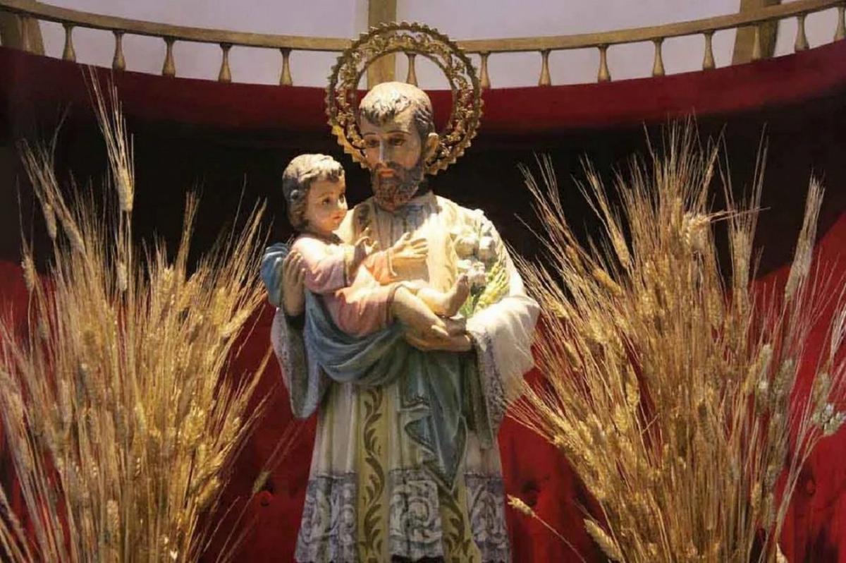 San Cayetano, un fenómeno religioso en Argentina.