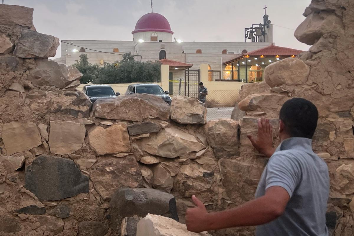 Siete muertos, 34 heridos en ataque a iglesia en Jordania