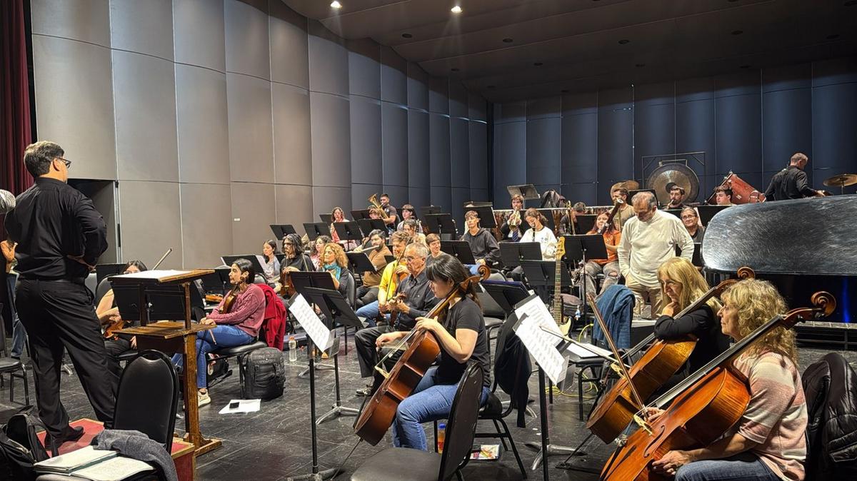 El Teatro del Libertador San Martín recibe jóvenes músicos y al viral