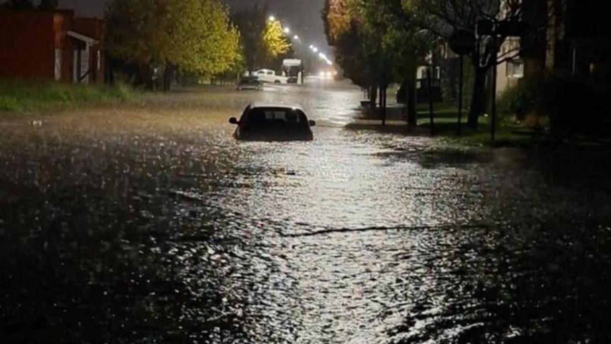 Temporal en Coronel Suárez: lluvias intensas causan estragos en la ciudad