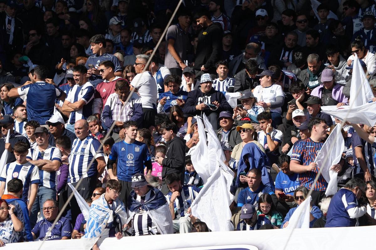 Los hinchas de