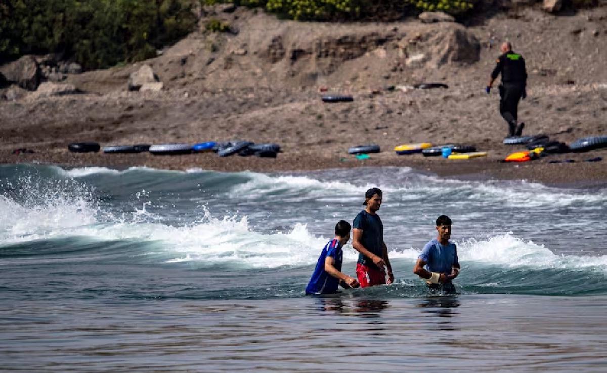 Cientos de inmigrantes ingresaron ilegalmente a España desde Marruecos. (Foto: AP)