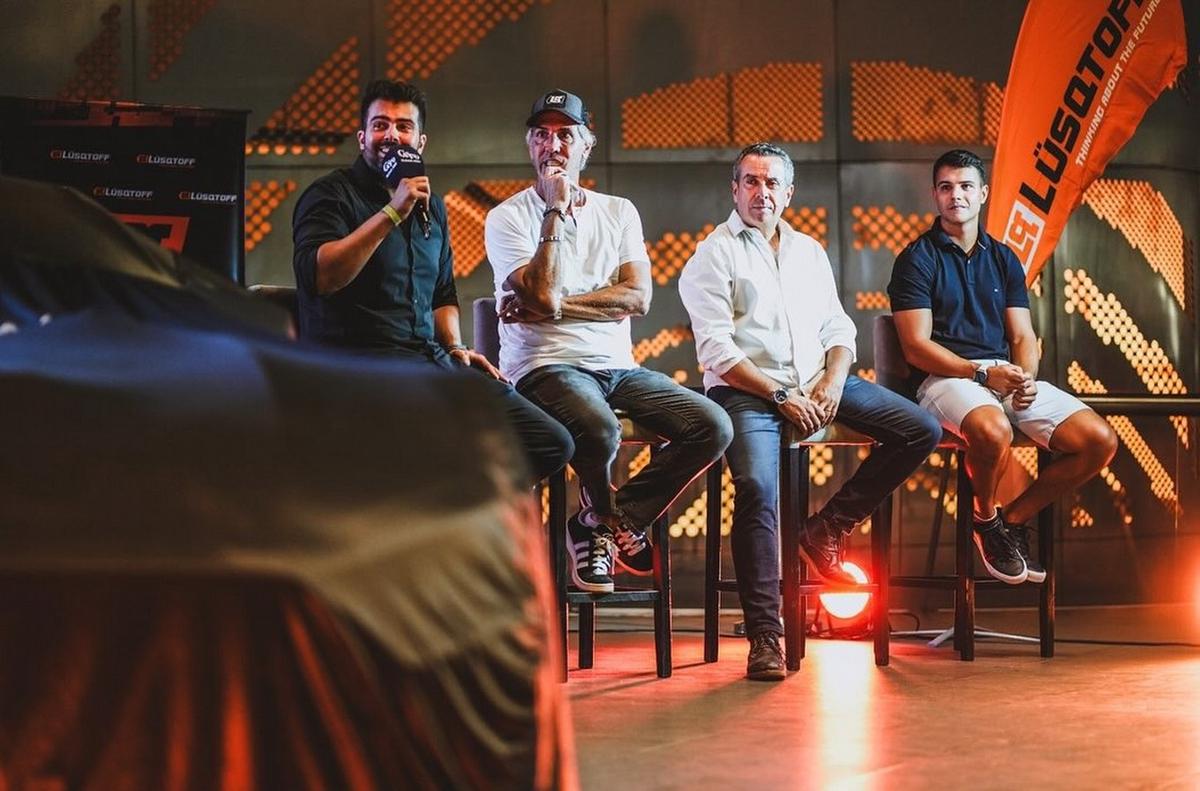 FOTO: Lambiris, Martinoglio, Miori y Soljan en la presentación del Mustang #2