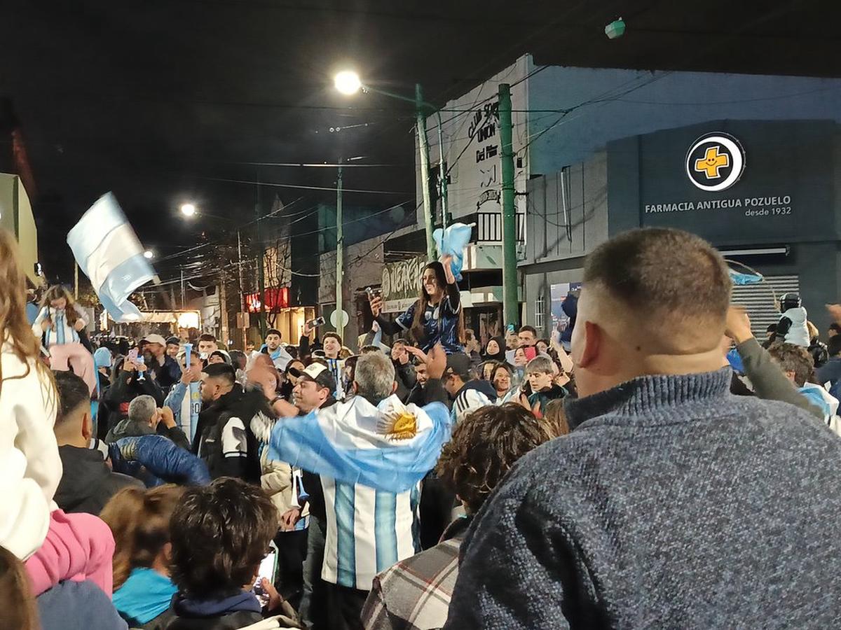 Festejos en las calles de la Ciudad de Buenos Aires.