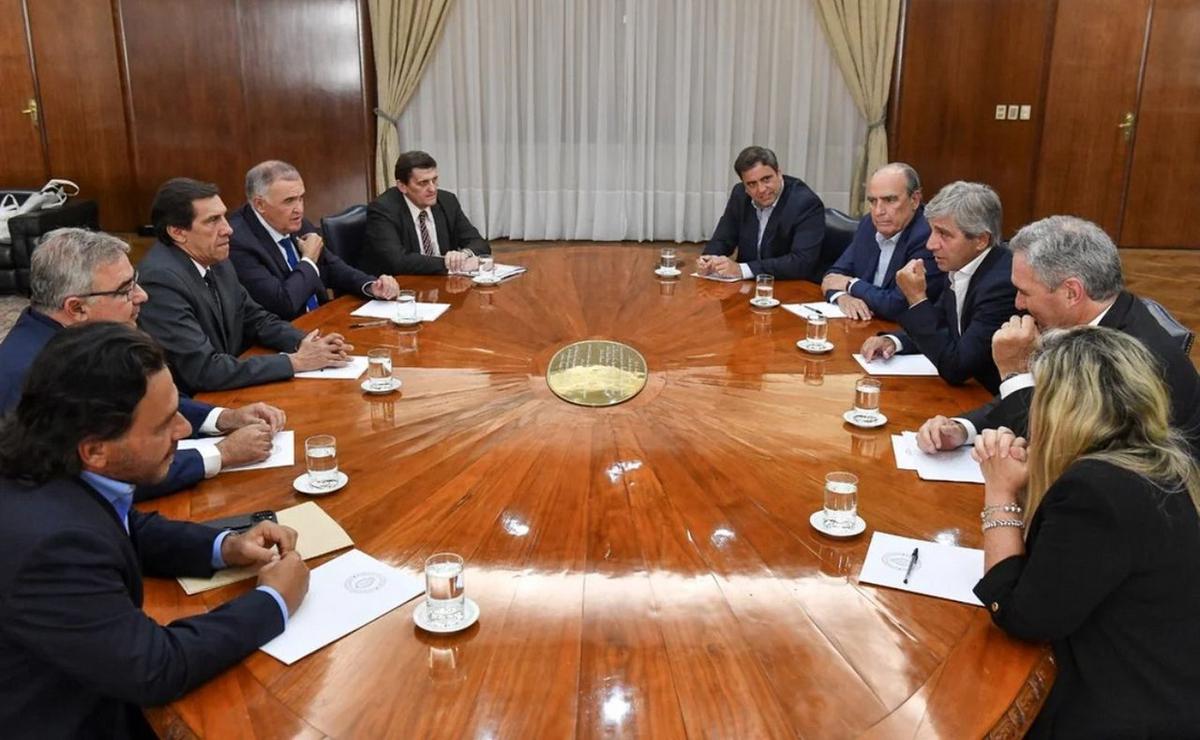 FOTO: Gobernadores se reunieron con Francos y Caputo por obra pública