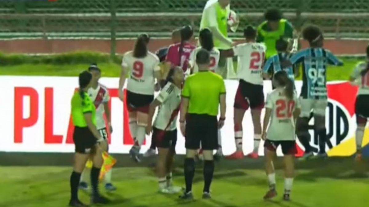 FOTO: El conflicto comenzó en el partido entre River y Gremio