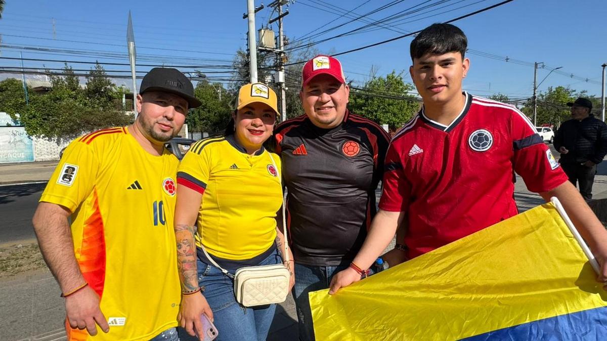 Todo el color de los hinchas en la previa de la semifinal.