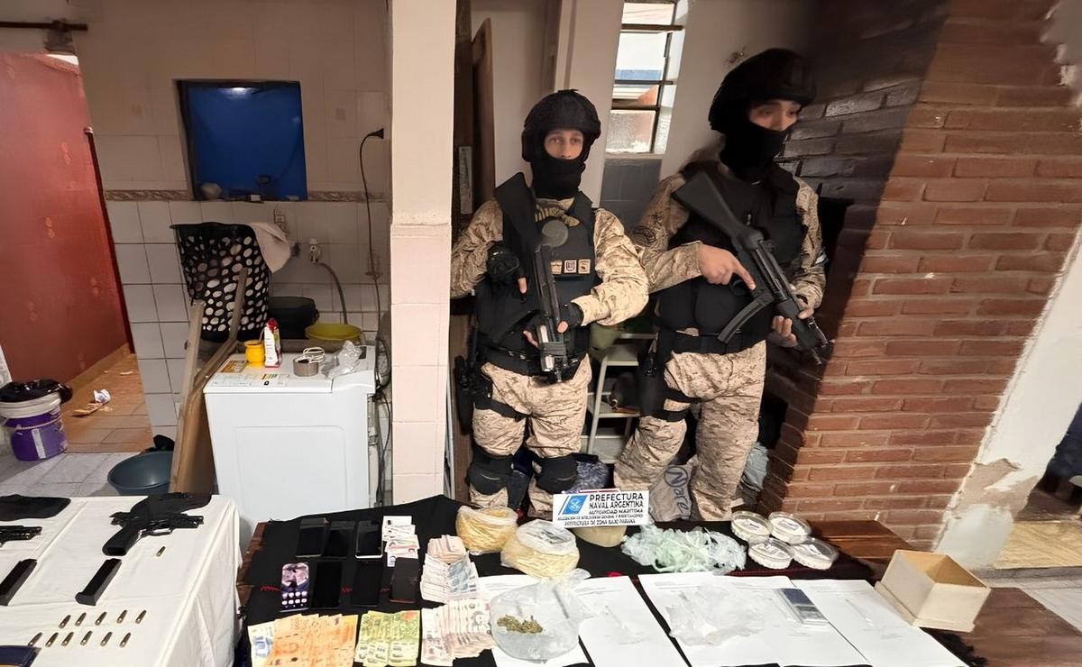 Dos policías quedaron detenidos bajo investigación.