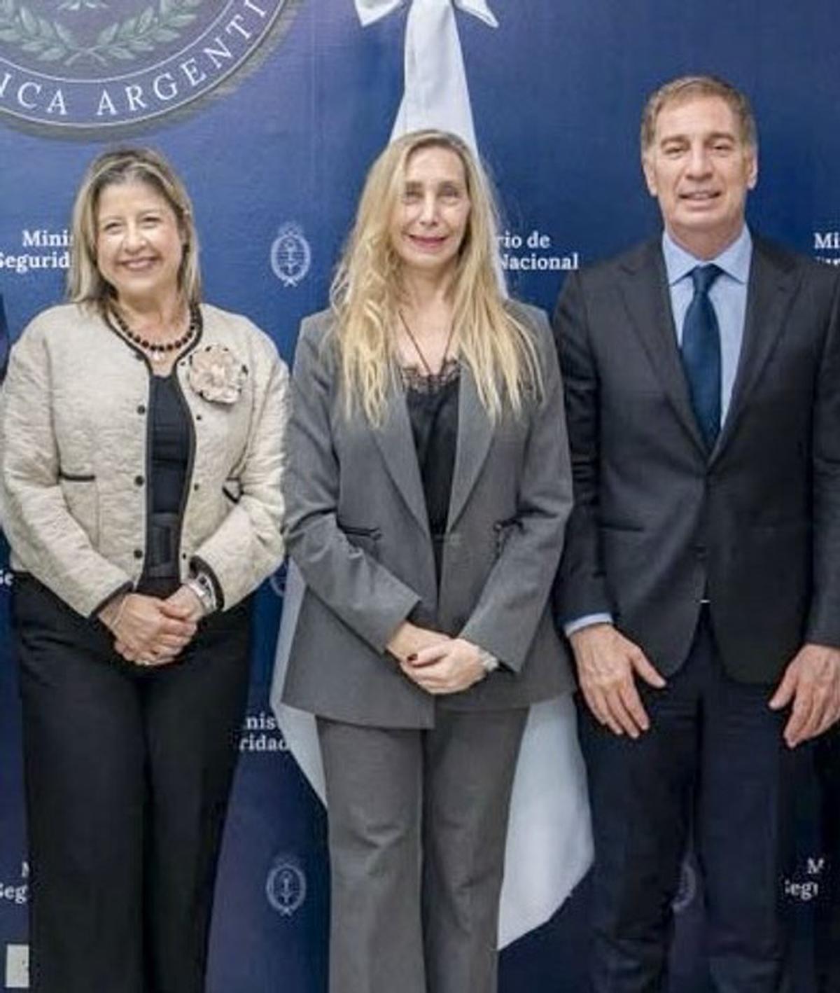 Karina Milei y Monteoliva cierran la primera fase del traslado de detenidos a Marcos Paz