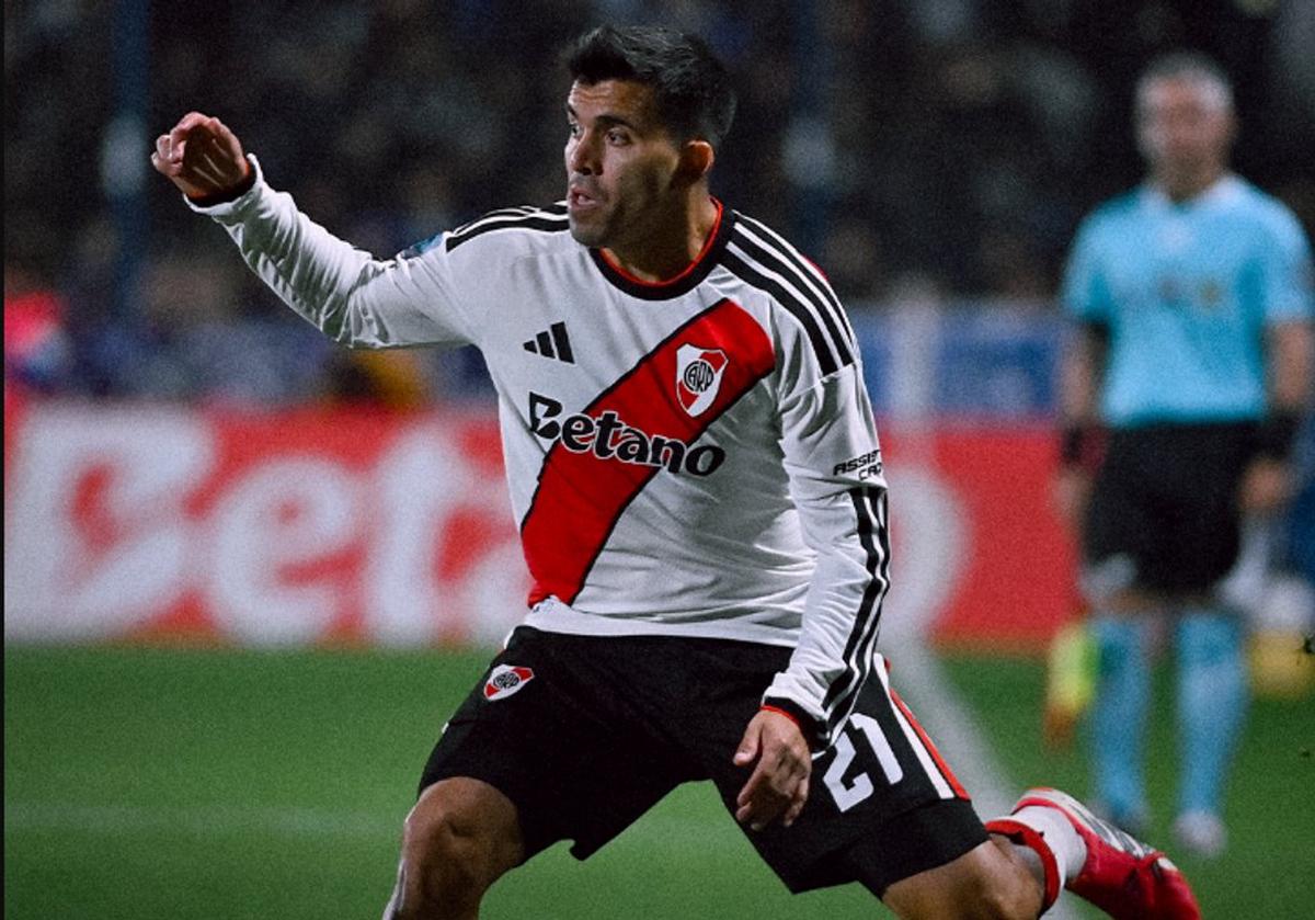 Acuña sufrió una nueva lesión. (X: @RiverPlate)