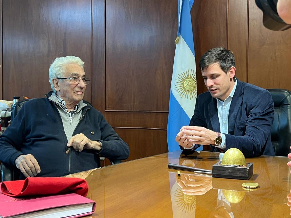 Pallarols llegó a Rafaela con el cáliz para el Papa León XIV y pidió por la paz.