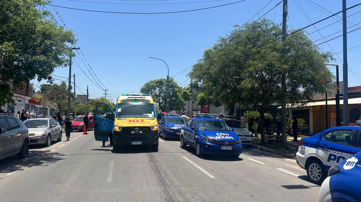 FOTO: Tres obreros heridos al ser aplastados por una pared en Córdoba.