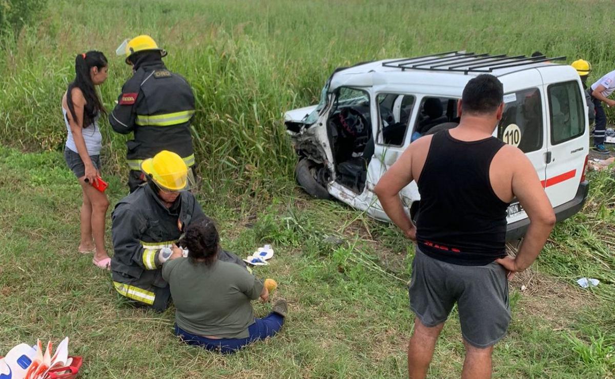 FOTO: Un helicóptero sanitario trabajó en la zona.