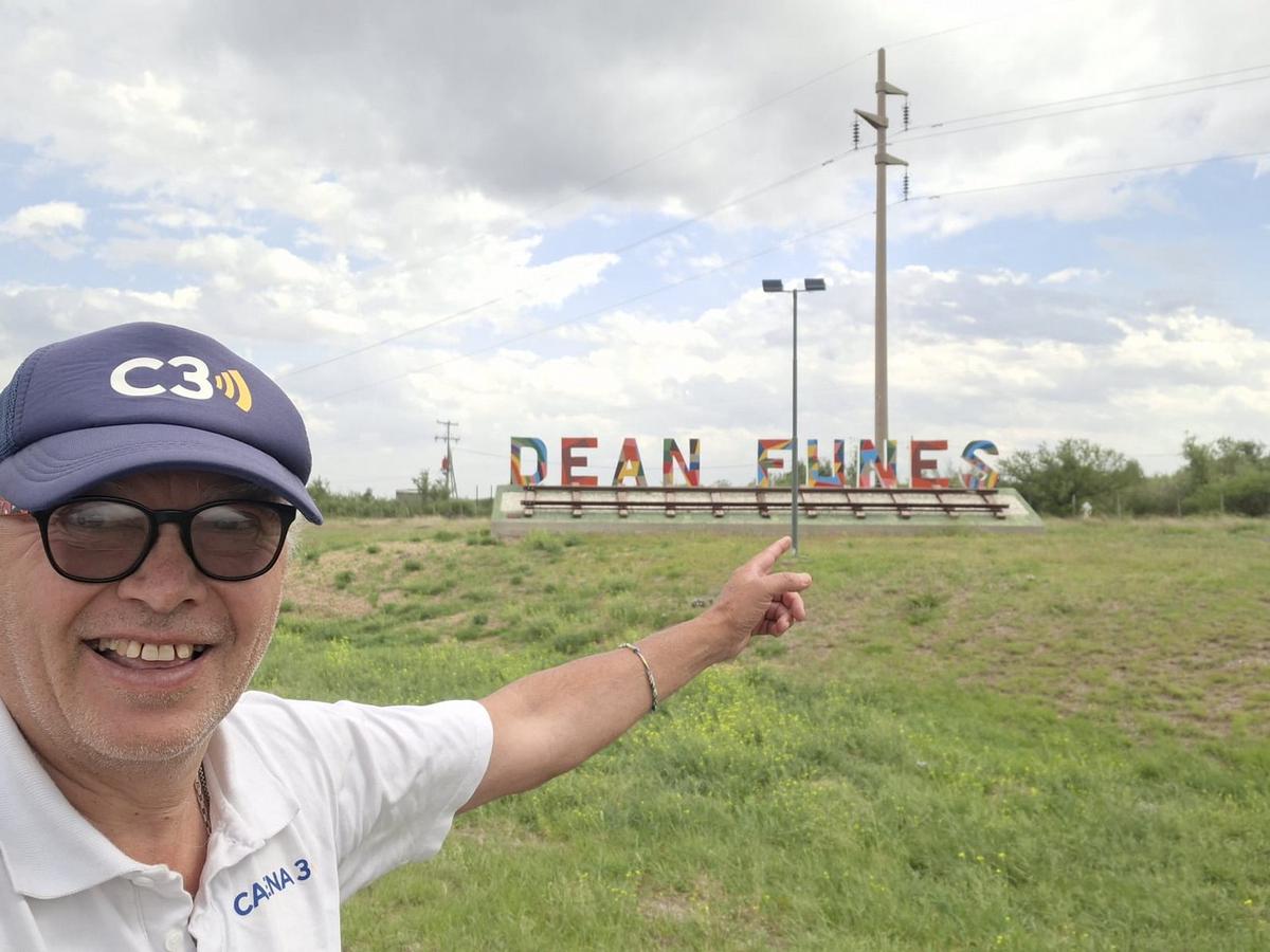El parque solar se emplaza en Deán Funes.