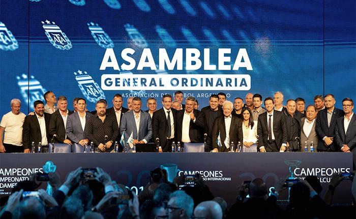 Quejarse en la radio no alcanza: el cambio se hace en la AFA