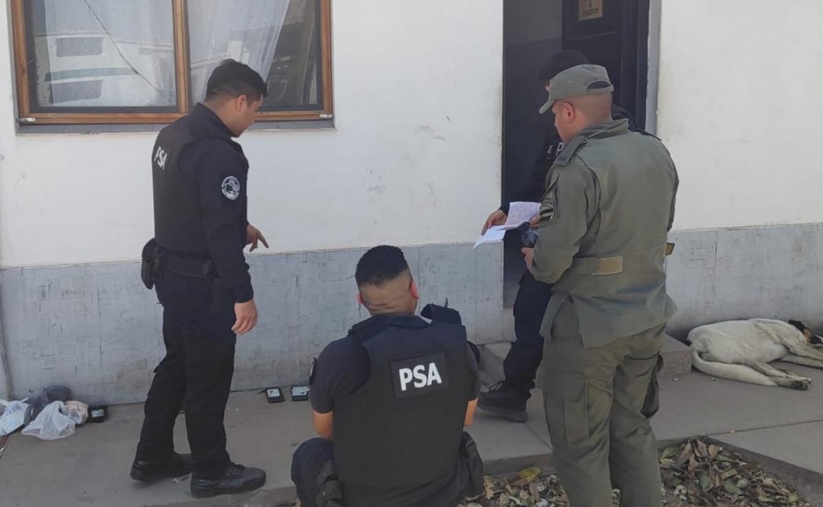 FOTO: Detuvieron a 20 gendarmes por corrupción en Salta.