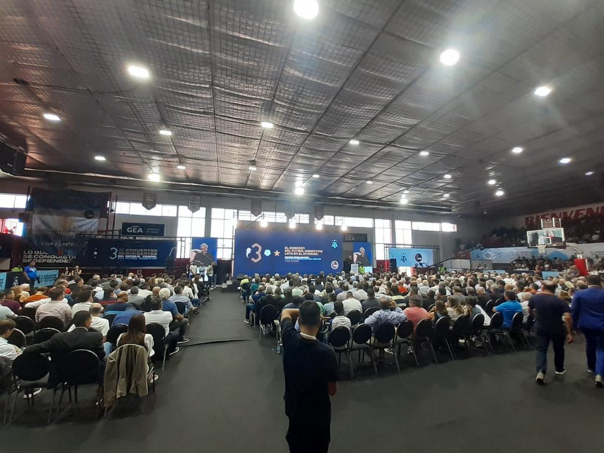 El Consejo Federal de AFA se reúne en Alta Córdoba. (Foto: Daniel Cáceres)