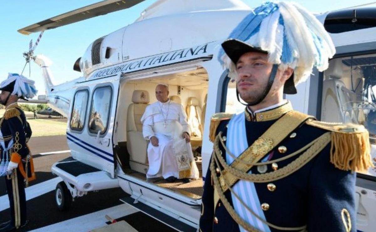 El papa León XIV continúa su recuperación tras la operación de pulmón.