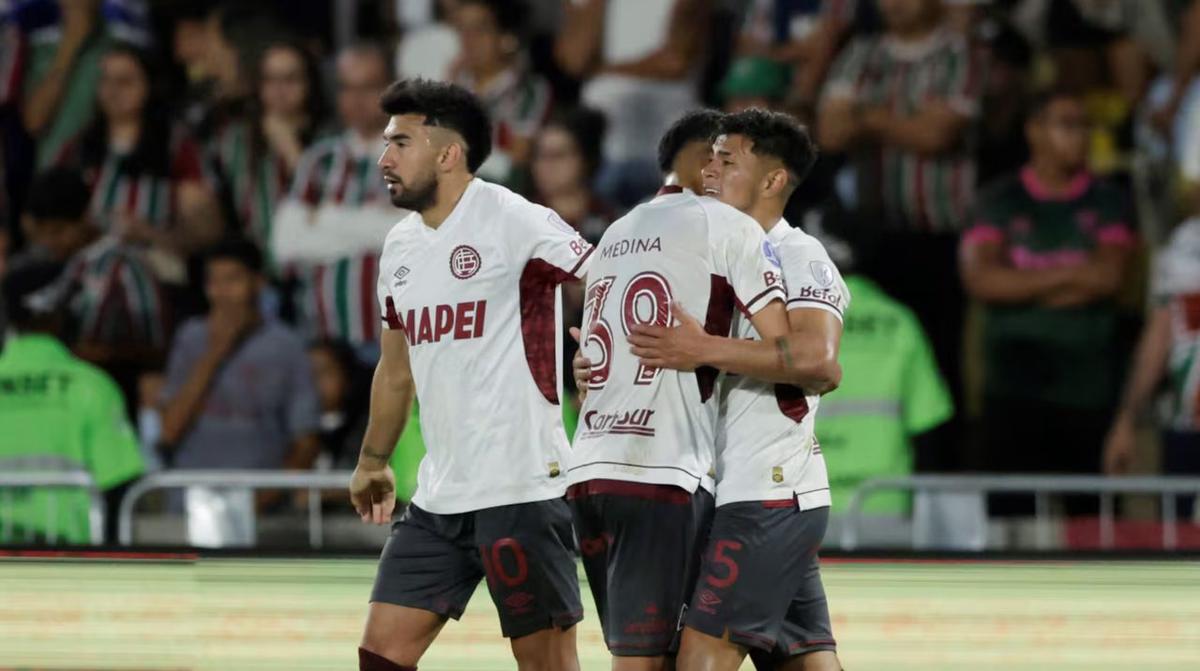 Cómo ver en vivo Universidad de Chile vs Lanús por la Copa Sudamericana: horario y formaciones