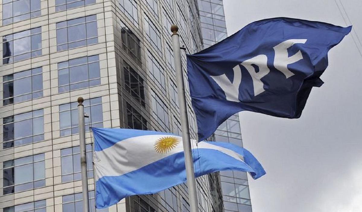 FOTO: El monto de compensación por la expropiación de YPF es de US$ 16.000 millones.