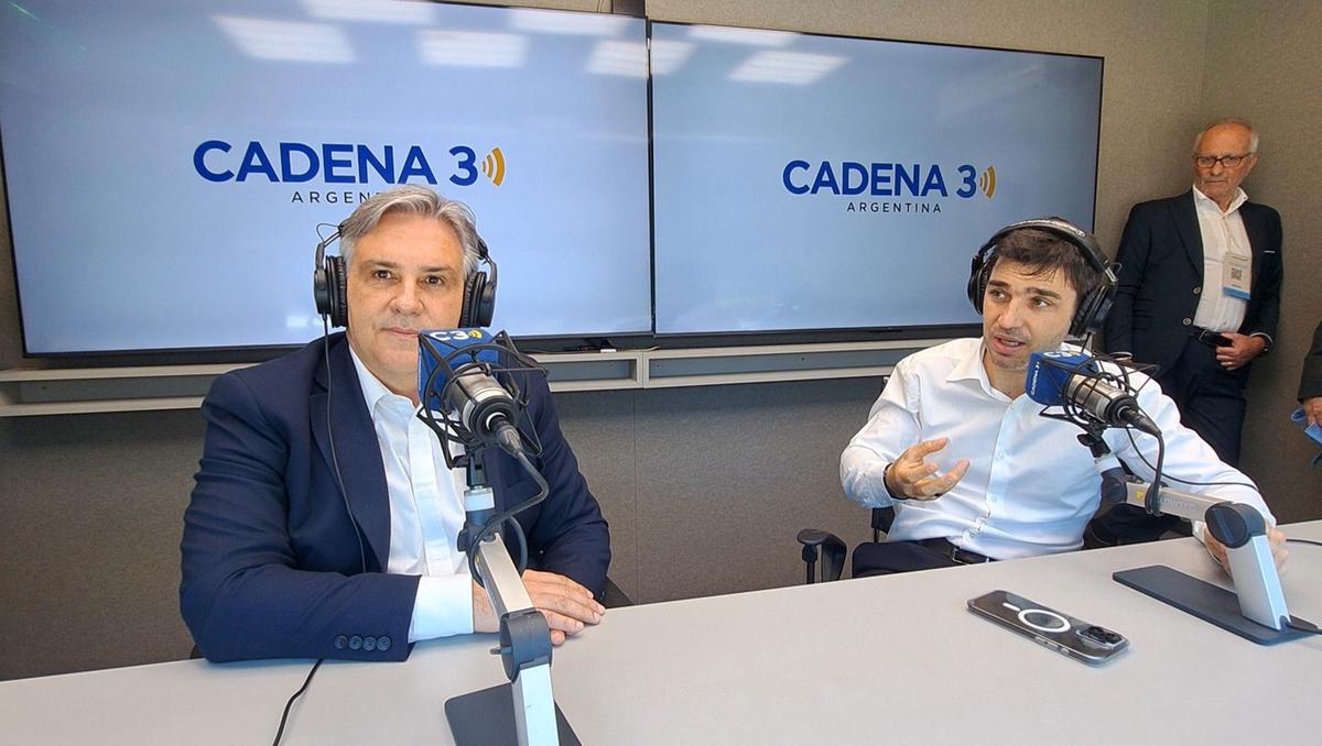 Martín Llaryora y Nacho Torres, en el estudio de Cadena 3 en IDEA.