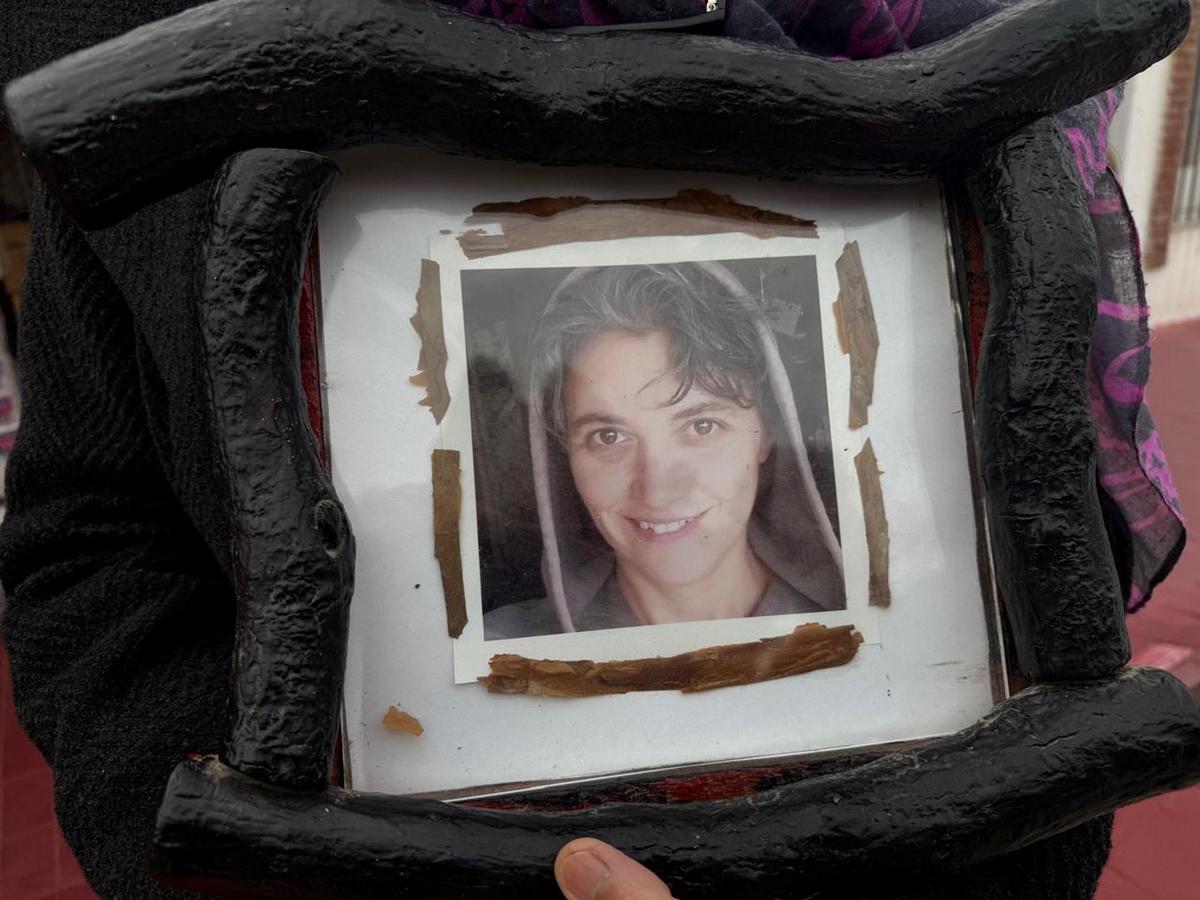 Laura Bengoa, hermana de Alejandra, en el juicio a González (Foto: Daniel Cáceres/Cadena 3)