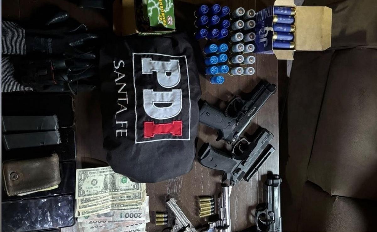 Secuestraron armas, municiones y dinero.