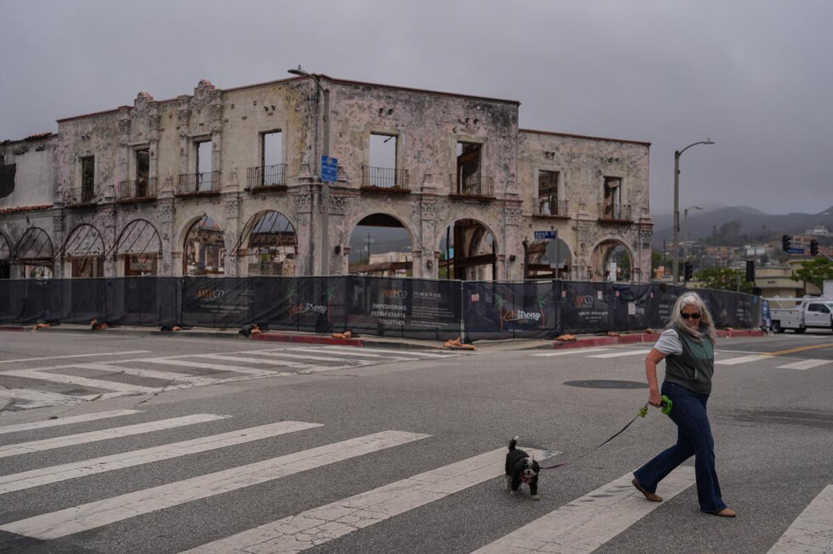 Comienza juicio a acusado de provocar incendio en Los Ángeles