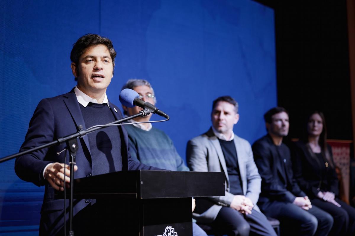 El gobernador bonaerense, Axel Kicillof, apuntó con dureza contra Javier Milei.
