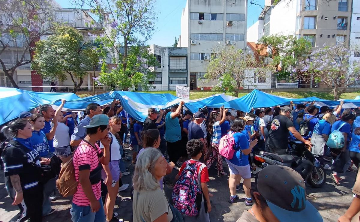 FOTO: Marcho por Jesús: Rosario fue epicentro de una masiva muestra de fe.