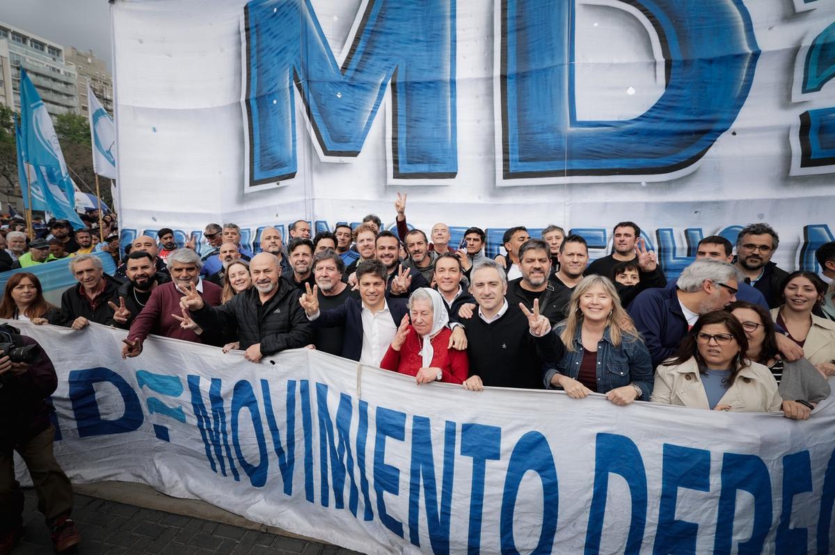 Axel Kicillof participó de la marcha universitaria.