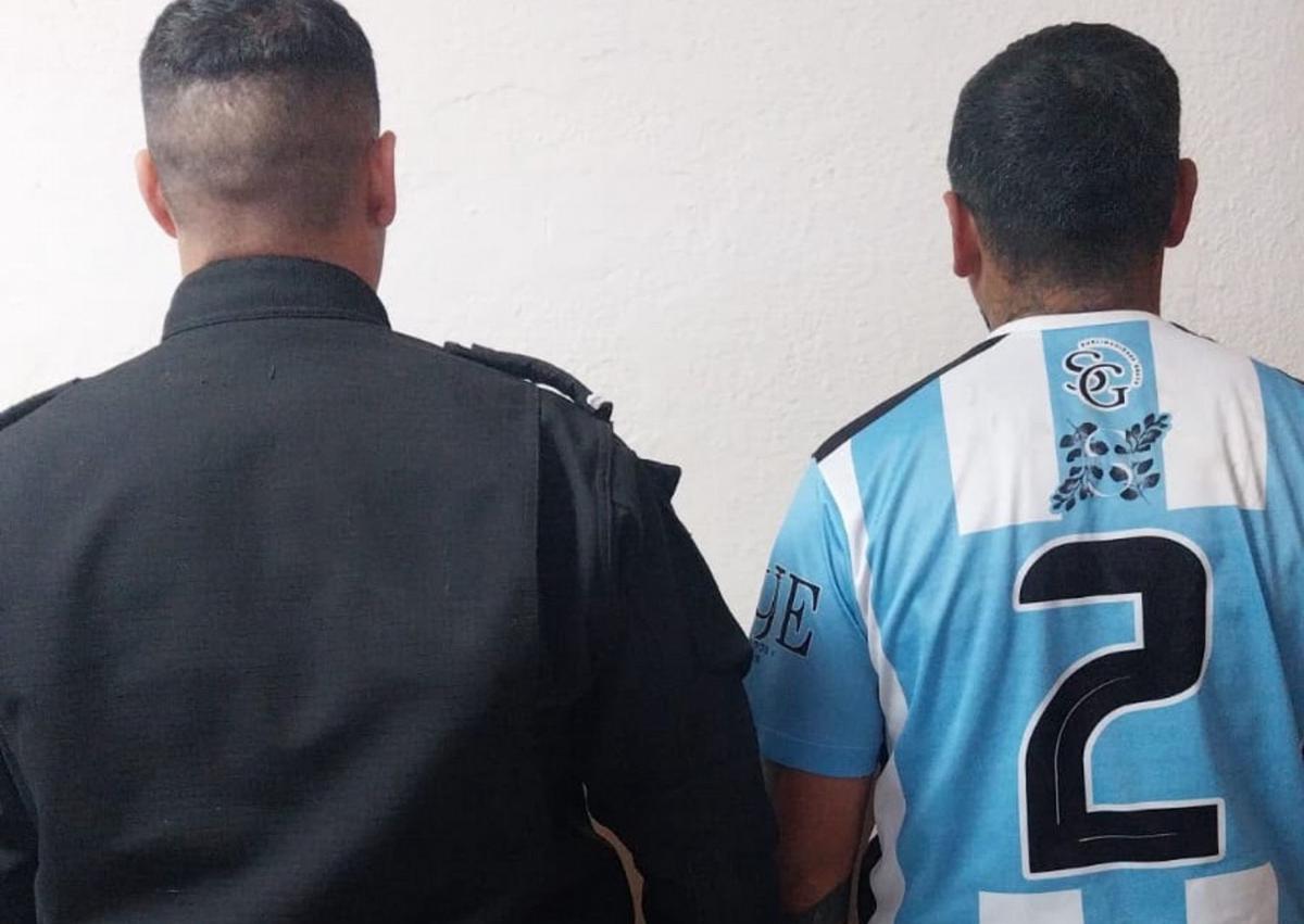 El jugador del Club Barrio Quinta detenido tras el ataque al árbitro.