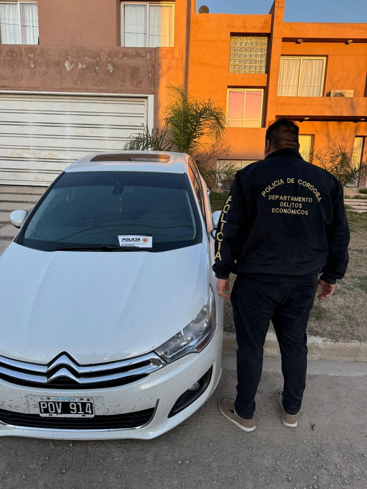 Operativo por presuntas estafas con casas prefabricadas. (Policía)