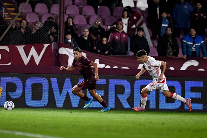 Argentinos Juniors empató con Lanús y se mantiene como líder en la Zona B del torneo